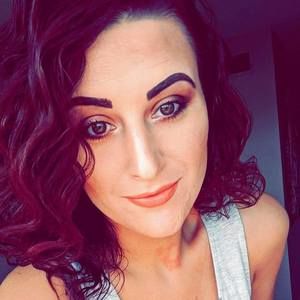 Meet your Posher, Angelika